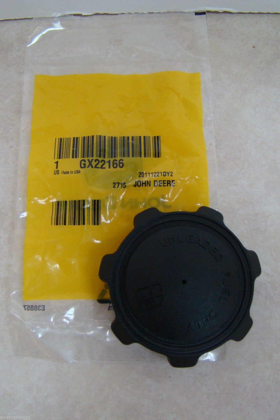 OEM Gas Filler Cap John Deere STX 38 46 L 100 105 107 108 120 130 LA 125 D 160 170 GX22166