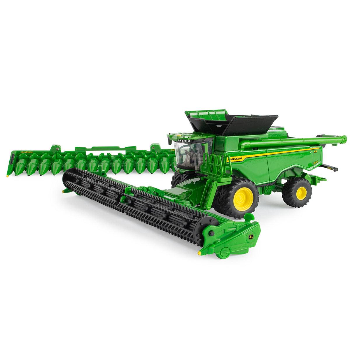 1/64 John Deere X9 1100 Combine Prestige Collection Toy - LP77351