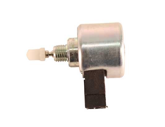 John Deere Original Equipment Relay - M153069