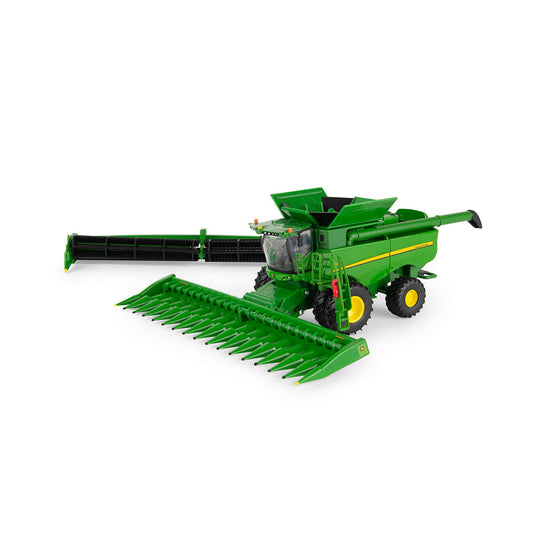 1/64 John Deere S680 Combine Prestige Collection Toy - LP86774