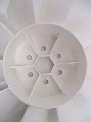 John Deere Original Equipment Fan - M110320